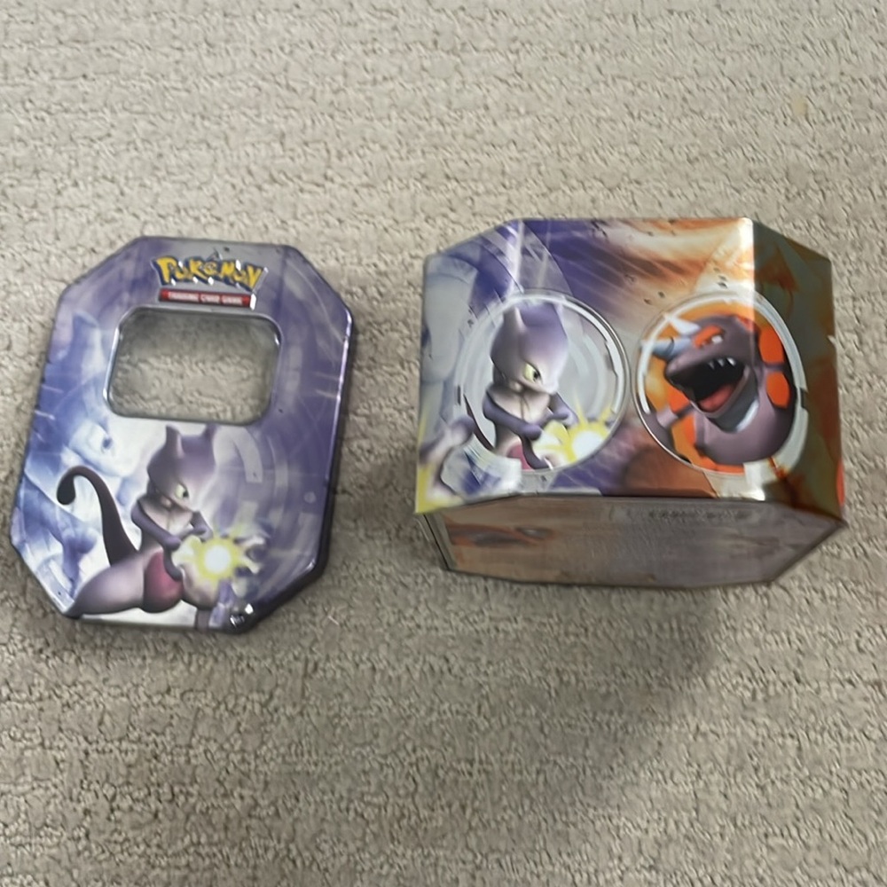 COPY - PoKeMoN Metal Card Holder - Picture 8 of 10